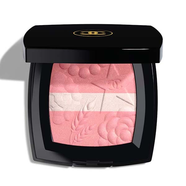 Подсвечивающие румяна CHANEL LES SIGNES DE CHANEL, ROSE LUMIÈRE
Подсвечивающие румяна CHANEL LES SIGNES DE CHANEL, ROSE LUMIÈRE