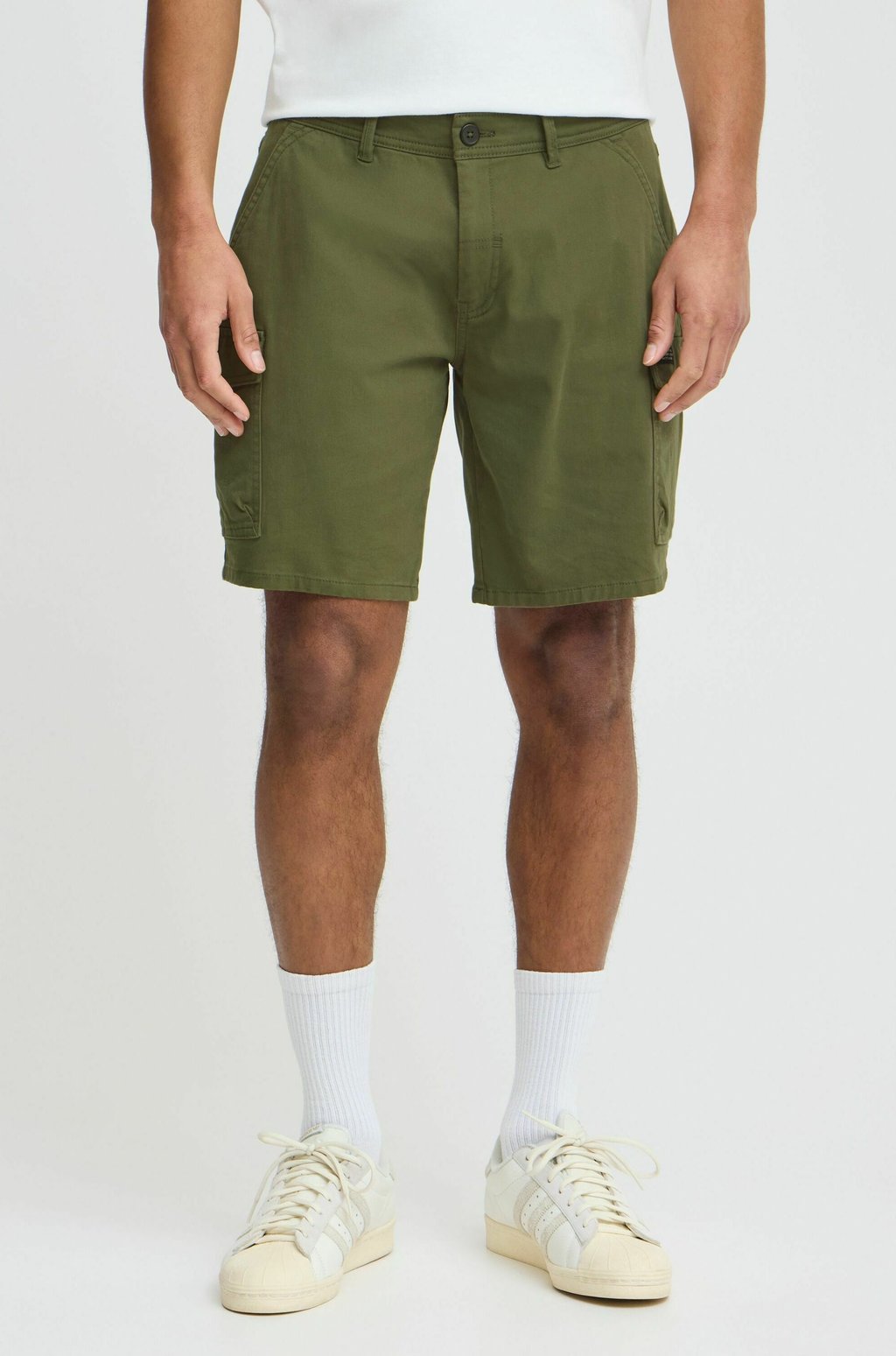 Шорты BHEDNAN CARGO SHORTS Blend, зеленый
Шорты BHEDNAN CARGO SHORTS Blend, зеленый
