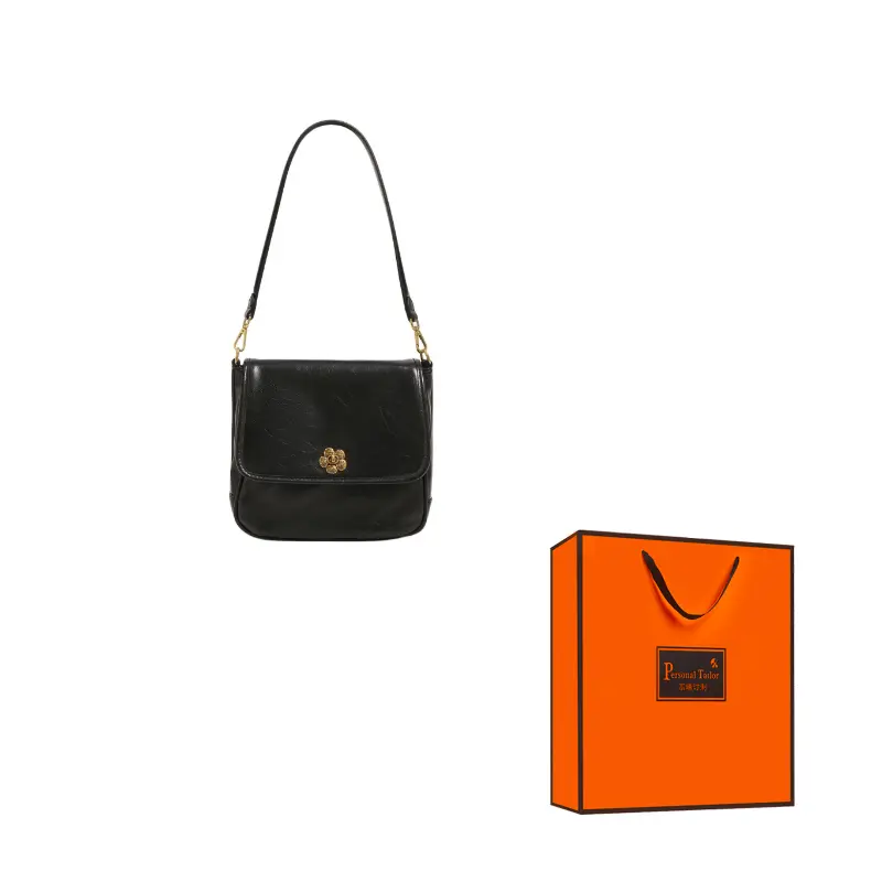 PAYOT Синтетическая кожаная сумка через плечо Regular Women's Black
PAYOT Синтетическая кожаная сумка через плечо Regular Women's Black