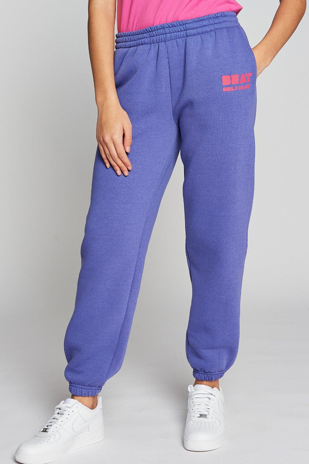 «Жизненно важные» джоггеры для девочек Beat Girlz Club, фиолетовый
«Жизненно важные» джоггеры для девочек Beat Girlz Club, фиолетовый
