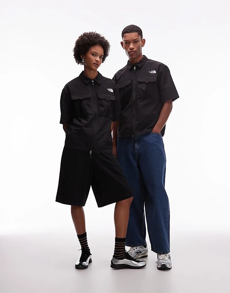 Рубашка унисекс North Face Rager с короткими рукавами и карманом на молнии, черная
Рубашка унисекс North Face Rager с короткими рукавами и карманом на молнии, черная