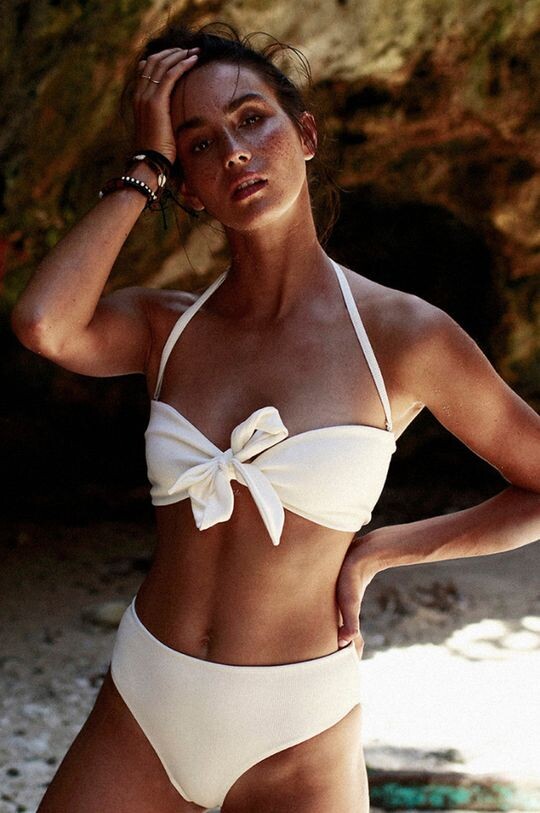 Бюстгальтер для плавания-бандо с бантом Muuv., белый
Бюстгальтер для плавания-бандо с бантом Muuv., белый