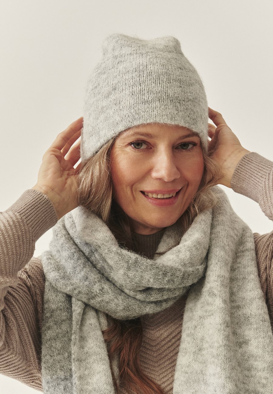 Шарф TATUUM Scarf, Gray Melange/Grey
Шарф TATUUM Scarf, Gray Melange/Grey