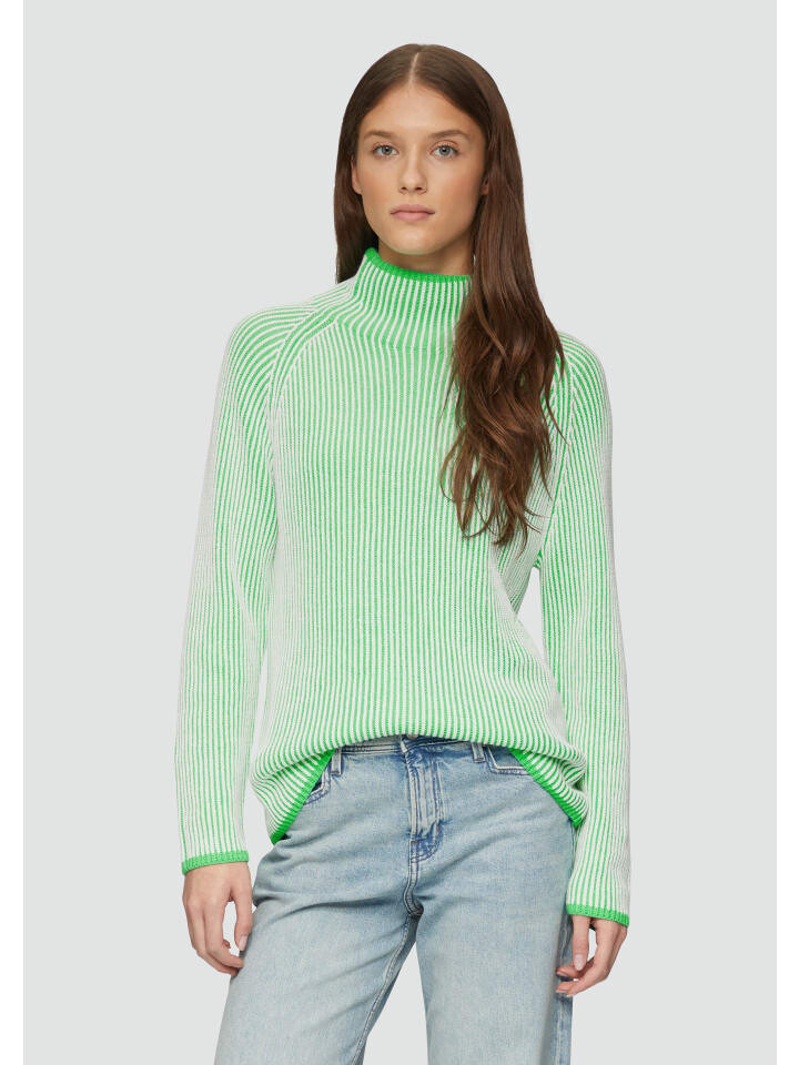 Пуловер s.Oliver Strickpullover langarm, зеленый
Пуловер s.Oliver Strickpullover langarm, зеленый