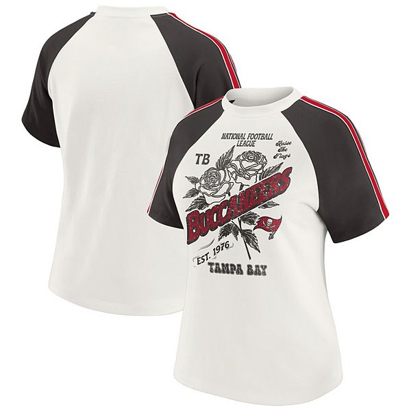 Женская белая футболка Tampa Bay Buccaneers с рукавом реглан и полосками Wear By Erin Andrews, Белый, Женская белая футболка Tampa Bay Buccaneers с рукавом реглан и полосками Wear By Erin Andrews
Женская белая футболка Tampa Bay Buccaneers с рукавом реглан и полосками Wear By Erin Andrews, Белый, Женская белая футболка Tampa Bay Buccaneers с рукавом реглан и полосками Wear By Erin Andrews