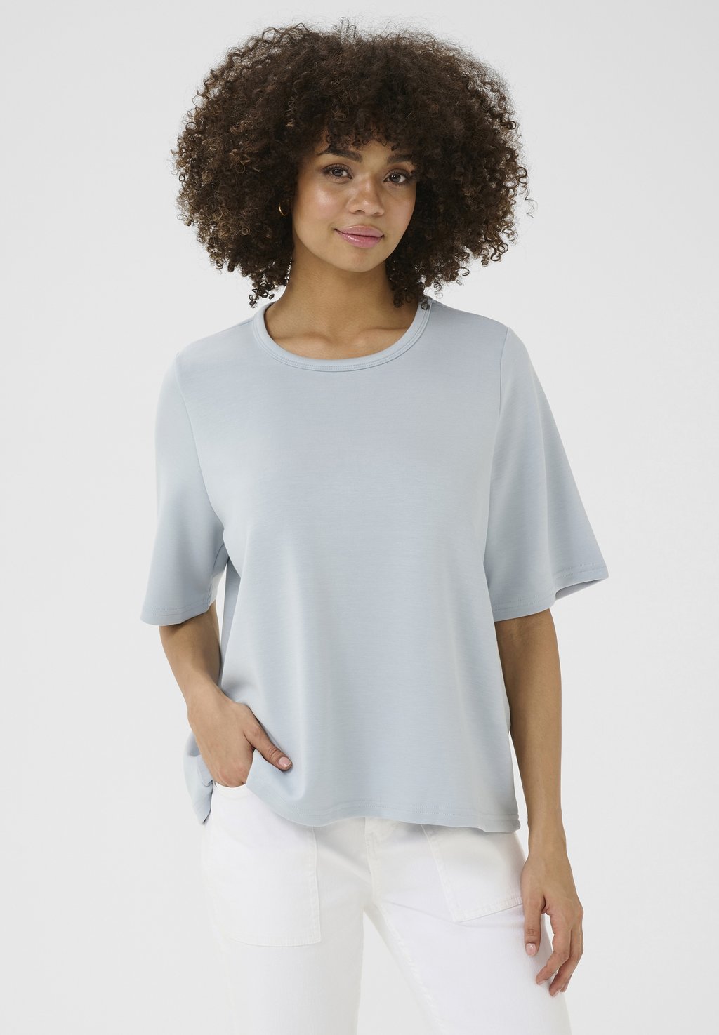 Базовая футболка CUHARA CHABRINA Culture, светло-голубой
Базовая футболка CUHARA CHABRINA Culture, светло-голубой