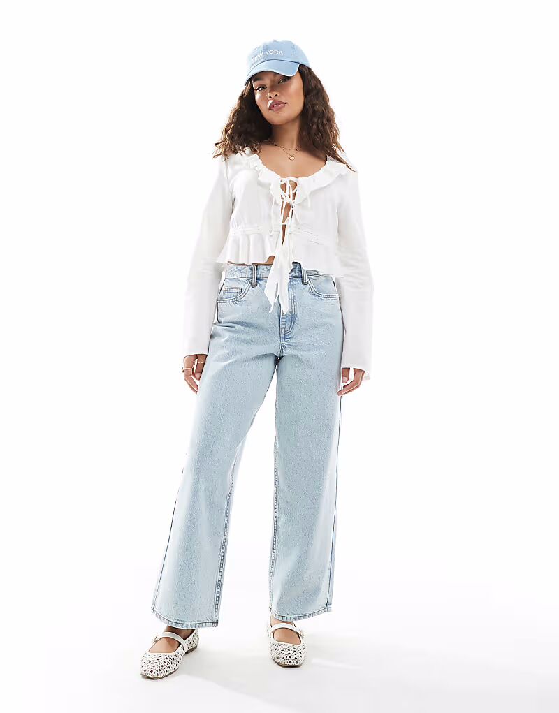 Miss Selfridge Petite - Мешковатые джинсы светло-белого оттенка
Miss Selfridge Petite - Мешковатые джинсы светло-белого оттенка