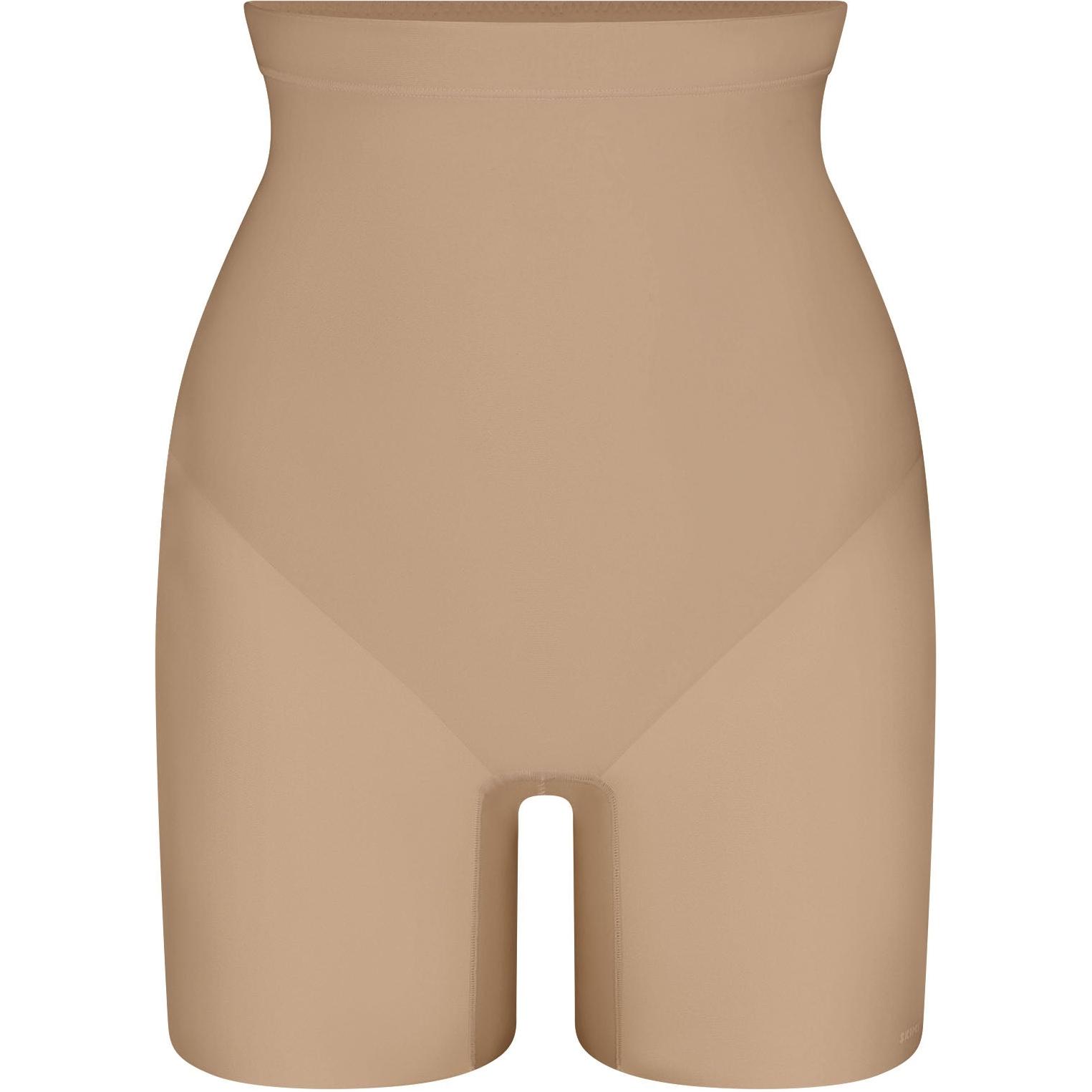 SS25 Body Core Sculpt Mid Rise Short Боди нижняя часть Женские CLAY/Clay Skims, Clay/Clay
SS25 Body Core Sculpt Mid Rise Short Боди нижняя часть Женские CLAY/Clay Skims, Clay/Clay