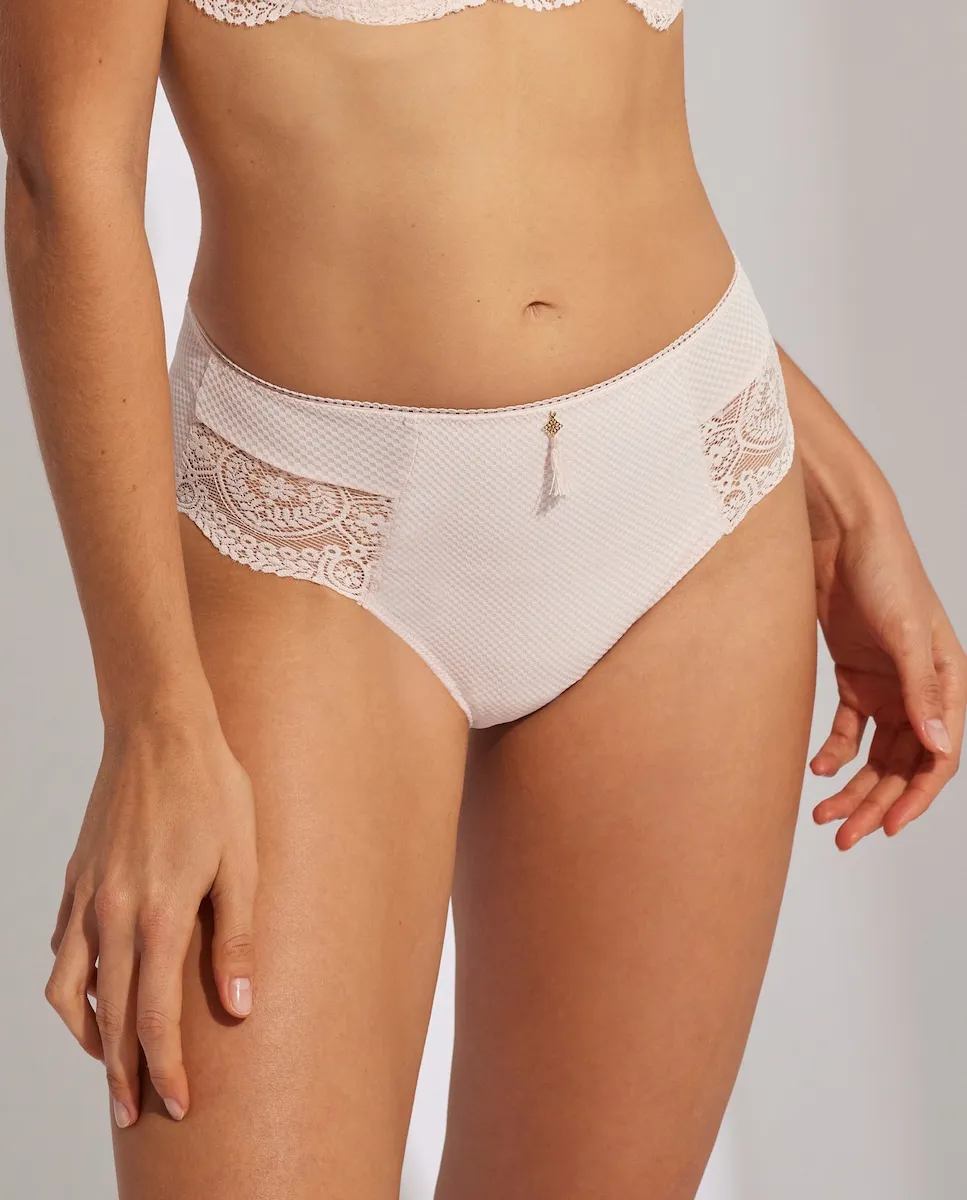 Высокие трусики с кружевом Selmark, пастельно-розовый 
Высокие трусики с кружевом Selmark, пастельно-розовый