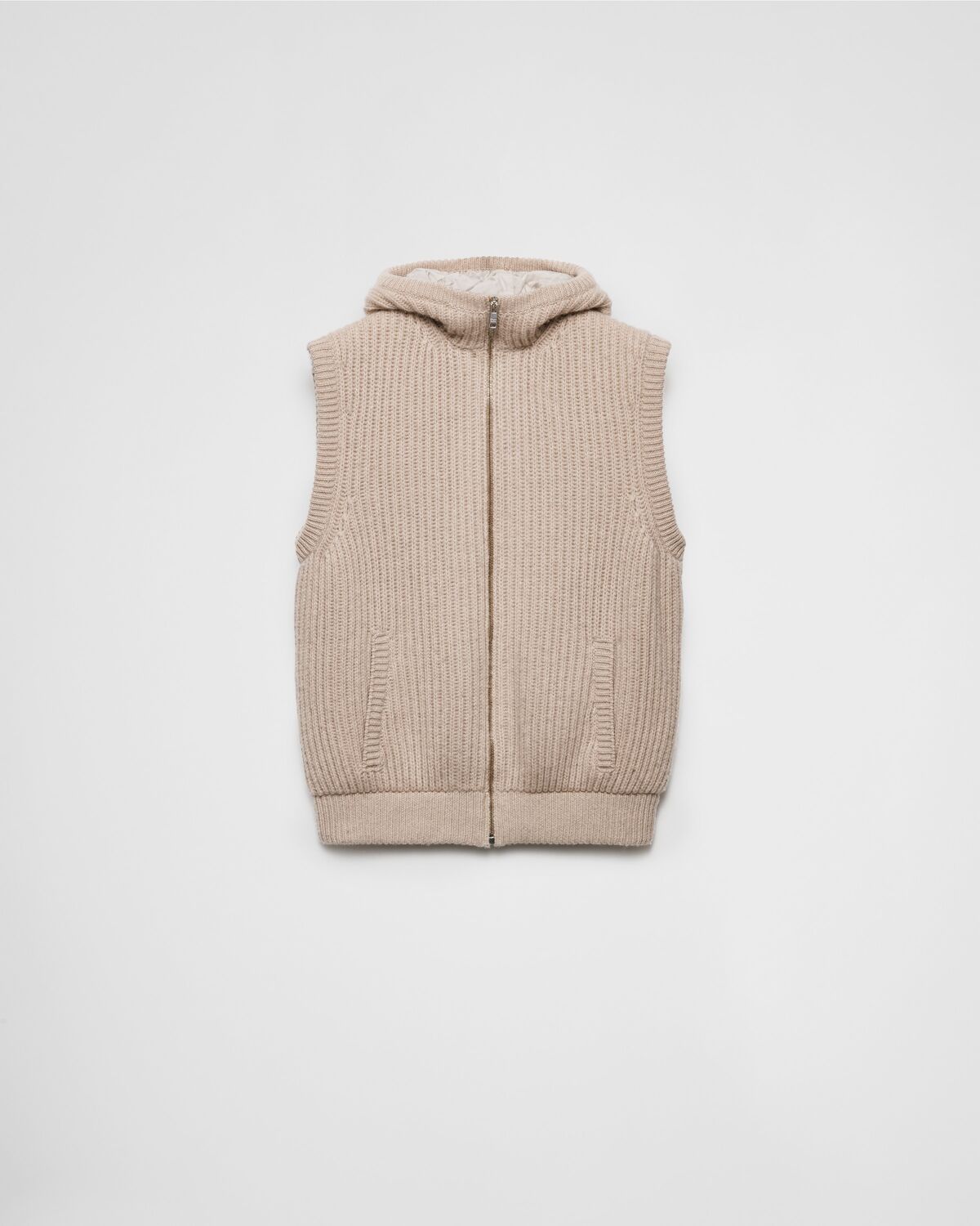 Кашемировый жилет с капюшоном Prada, бежевый
Кашемировый жилет с капюшоном Prada, бежевый