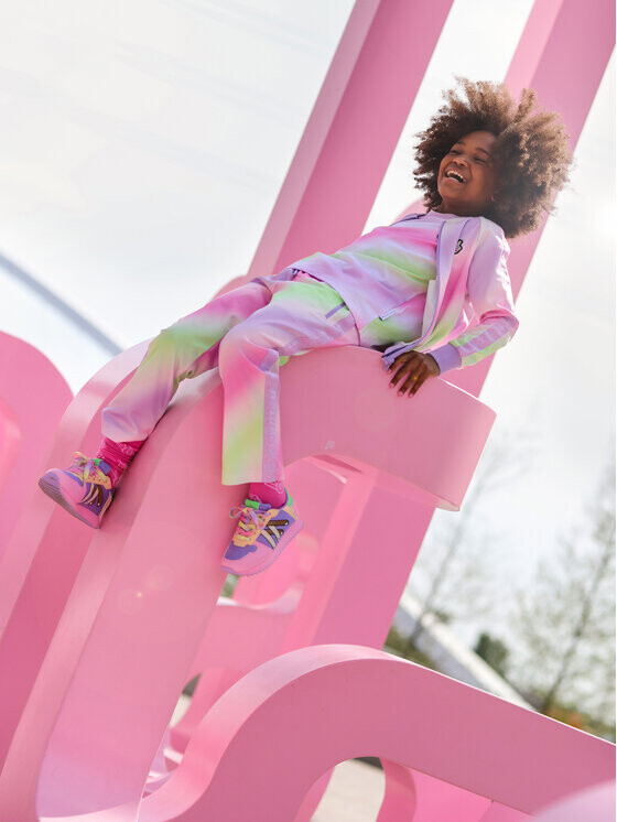 Спортивные брюки стандартного кроя Reima, фиолетовый
Спортивные брюки стандартного кроя Reima, фиолетовый