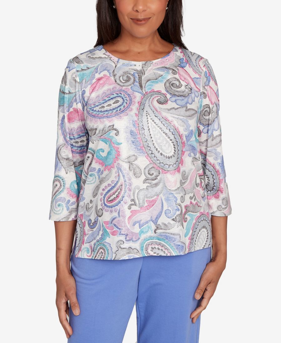 Женская повседневная плиссированная блузка с круглым вырезом и узором пейсли Alfred Dunner, Greymul
Женская повседневная плиссированная блузка с круглым вырезом и узором пейсли Alfred Dunner, Greymul