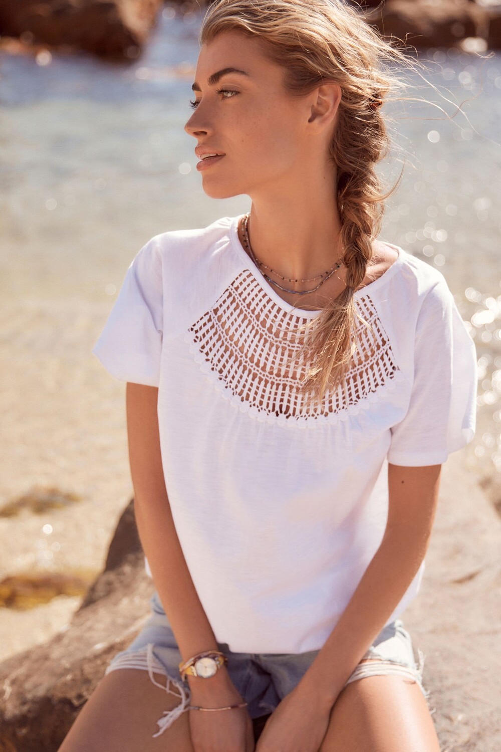 Топ крючком с короткими рукавами и рюшами Next, белый
Топ крючком с короткими рукавами и рюшами Next, белый