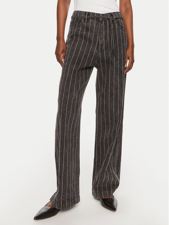 Джинсы straight fit Elijah DAY65243291 Day Birger Ét Mikkelsen, черный
Джинсы straight fit Elijah DAY65243291 Day Birger Ét Mikkelsen, черный