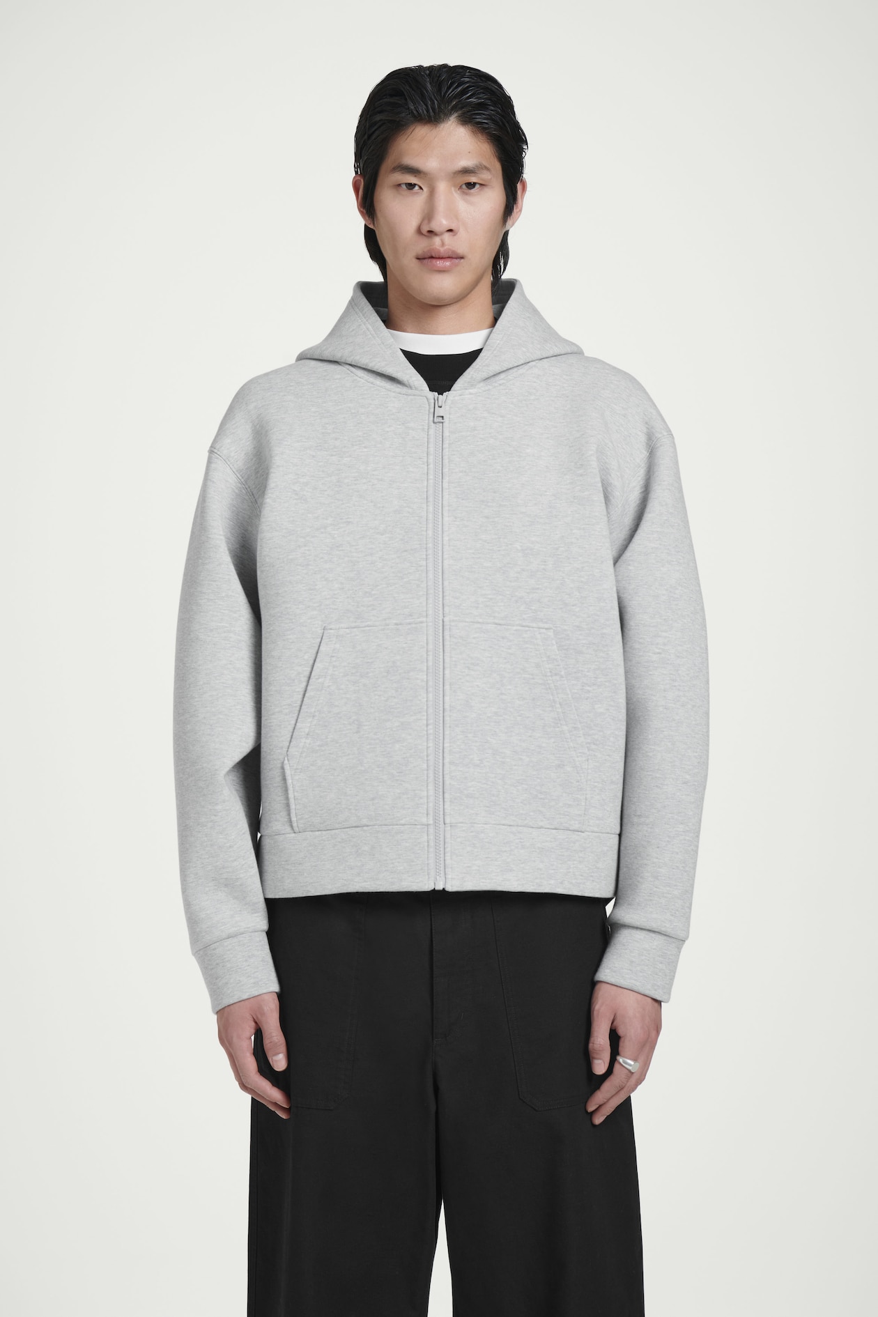 Толстовка из неопреновой пены-негабаритная посадка COS, серый
Толстовка из неопреновой пены-негабаритная посадка COS, серый