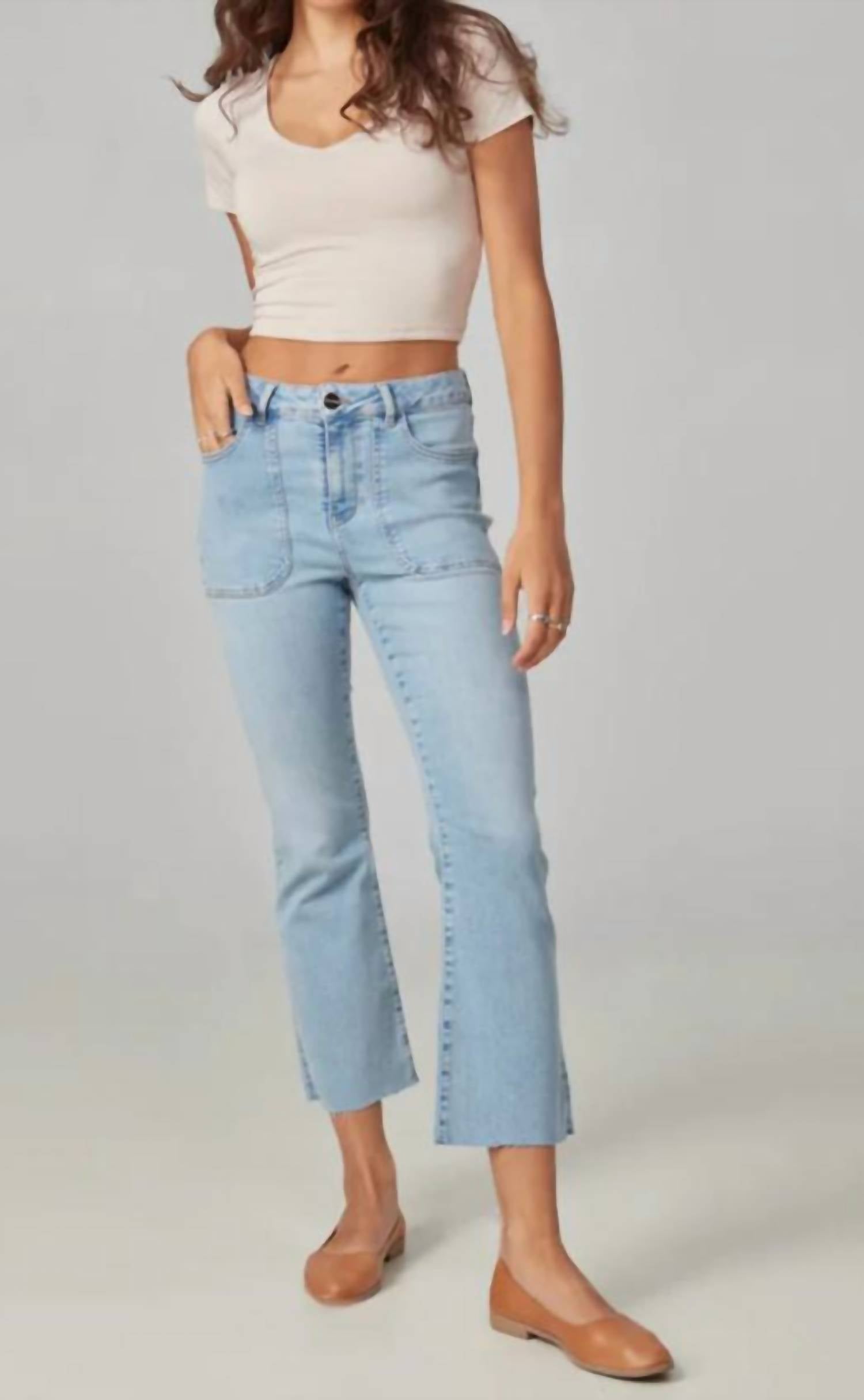 Джинсы Billie Boot Cut с высокой талией из настоящего денима Lola Jeans, цвет true denim
Джинсы Billie Boot Cut с высокой талией из настоящего денима Lola Jeans, цвет true denim
