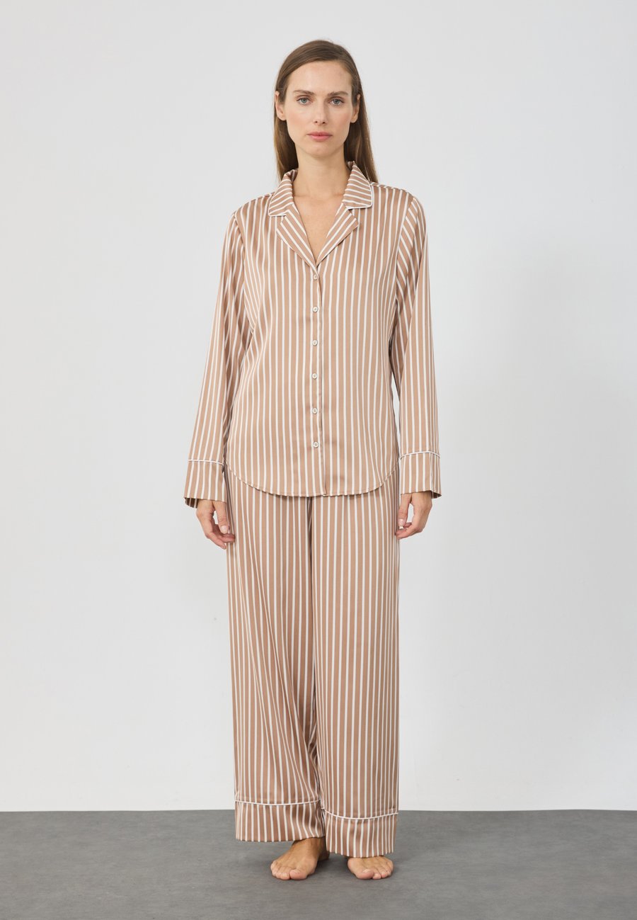 Пижамный комплект Anna Field Pyjama set, Light Brown
Пижамный комплект Anna Field Pyjama set, Light Brown