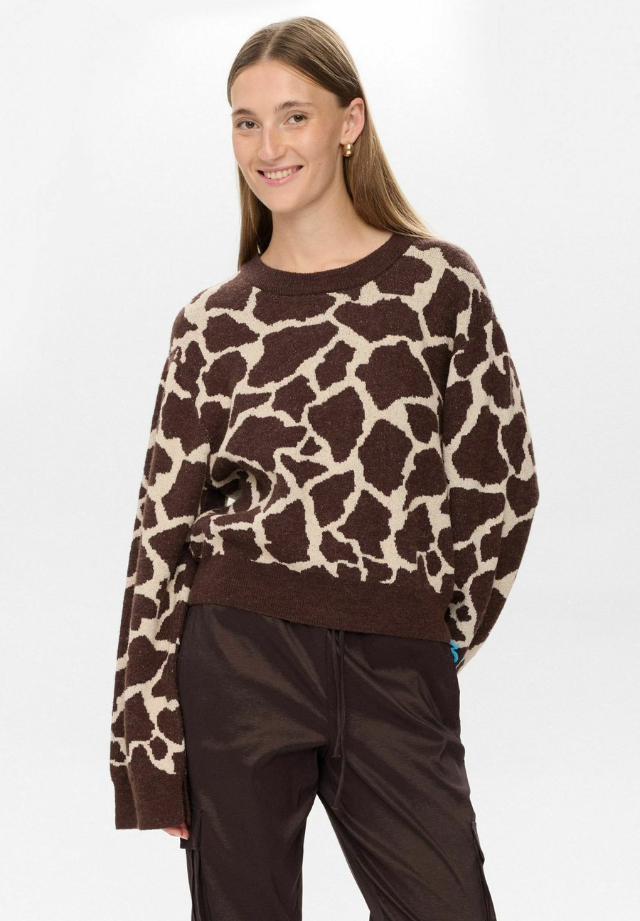 Джемпер Nümph GRIF, Black Coffee/Dark Brown
Джемпер Nümph GRIF, Black Coffee/Dark Brown