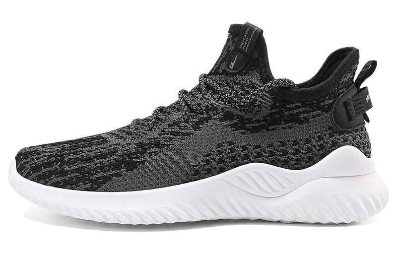 Низкие спортивные повседневные кроссовки Warrior черно-белые
Низкие спортивные повседневные кроссовки Warrior черно-белые