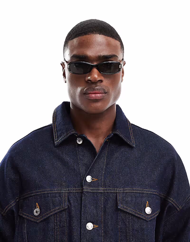 Солнцезащитные очки ASOS DESIGN Festival Racer черного цвета с серыми линзами
Солнцезащитные очки ASOS DESIGN Festival Racer черного цвета с серыми линзами