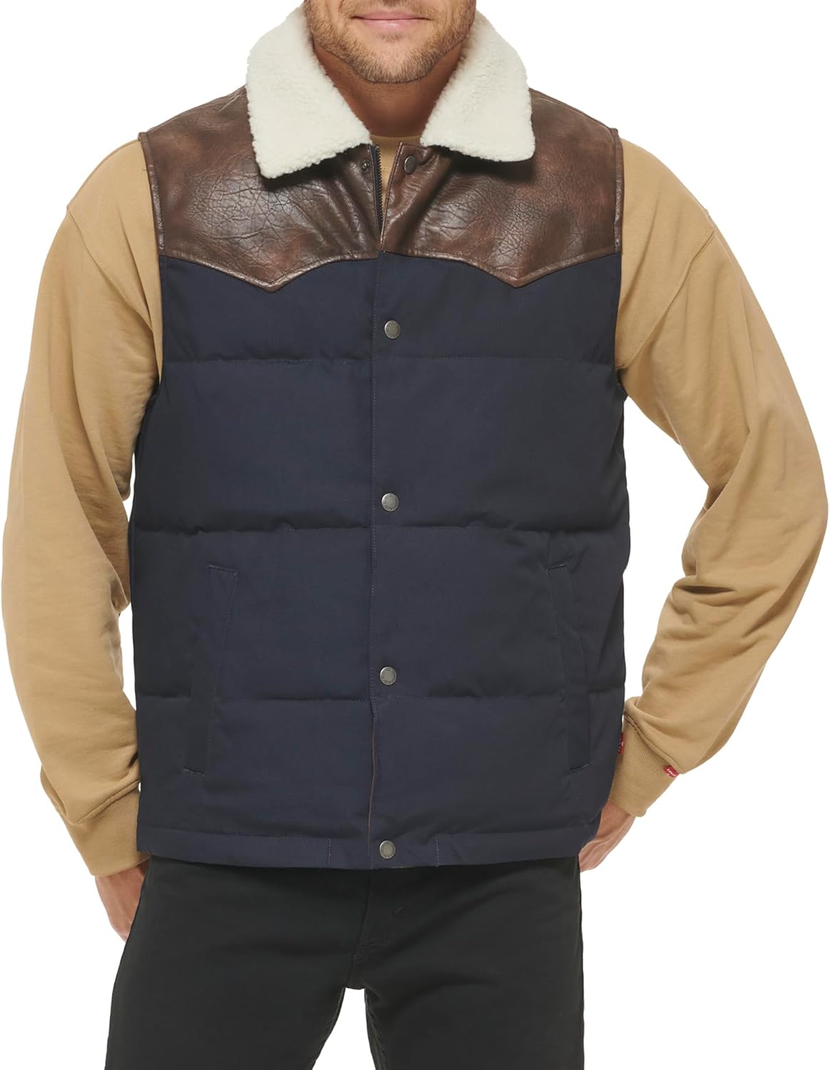 Жилет Levi's Men's Out West Mixed Media Puffer Vest, Navy
Жилет Levi's Men's Out West Mixed Media Puffer Vest, Navy