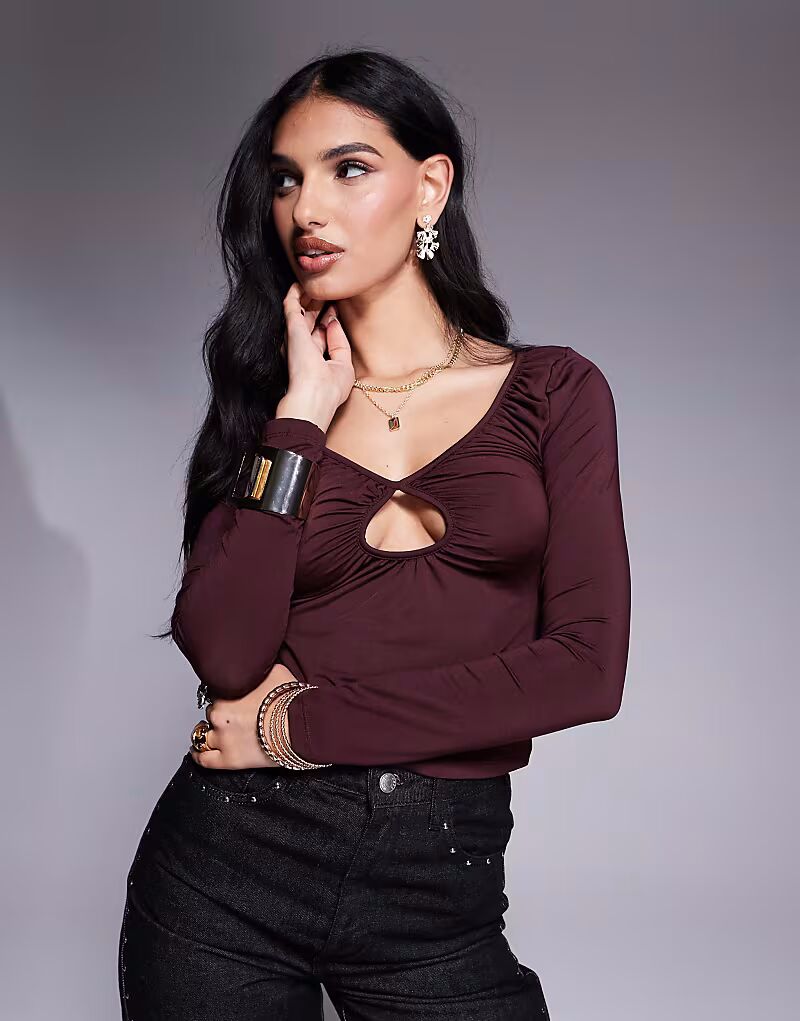 Коричневый топ с длинными рукавами и вырезом-замочной скважиной ASOS DESIGN
Коричневый топ с длинными рукавами и вырезом-замочной скважиной ASOS DESIGN