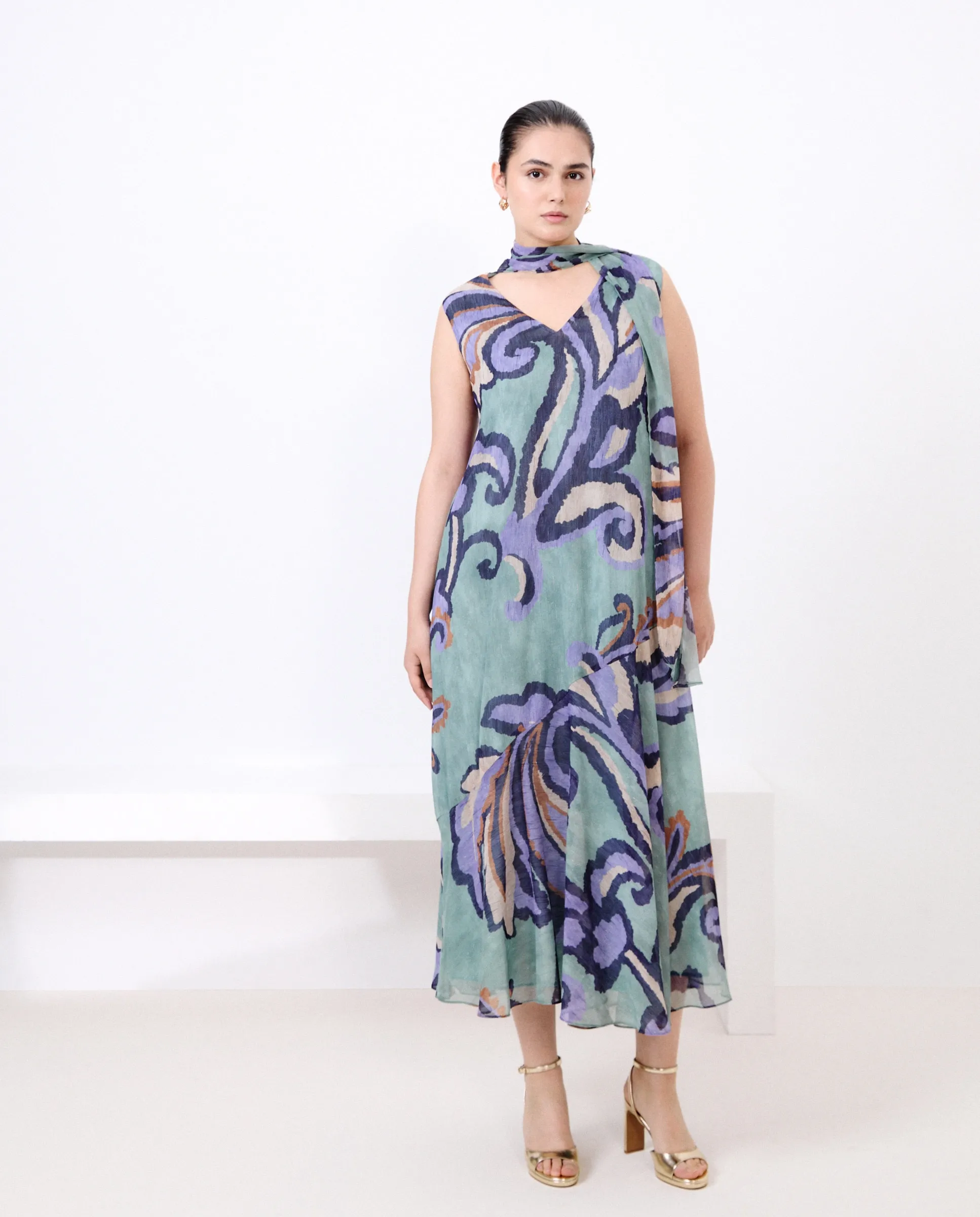 Длинное платье с принтом Couchel, зеленый
Длинное платье с принтом Couchel, зеленый