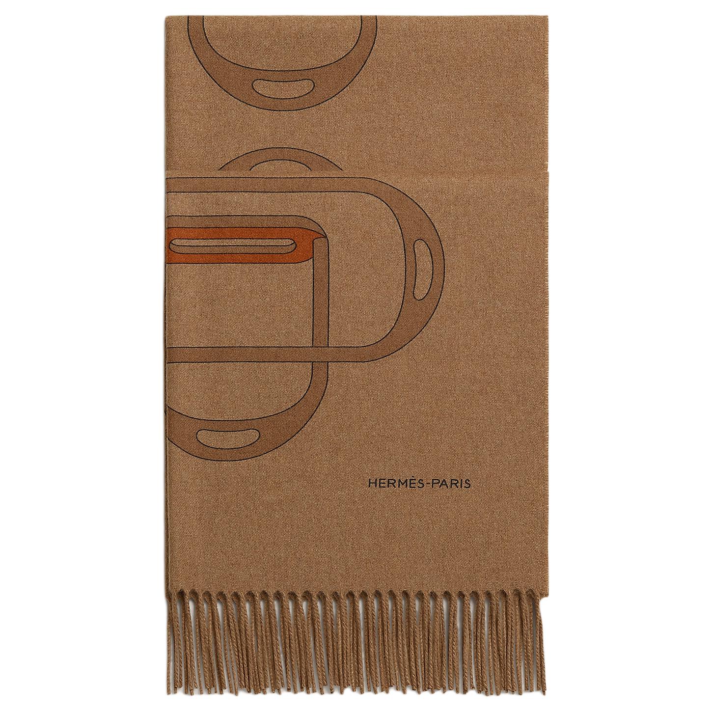 Шерстяной шарф HERMES верблюжий
Шерстяной шарф HERMES верблюжий