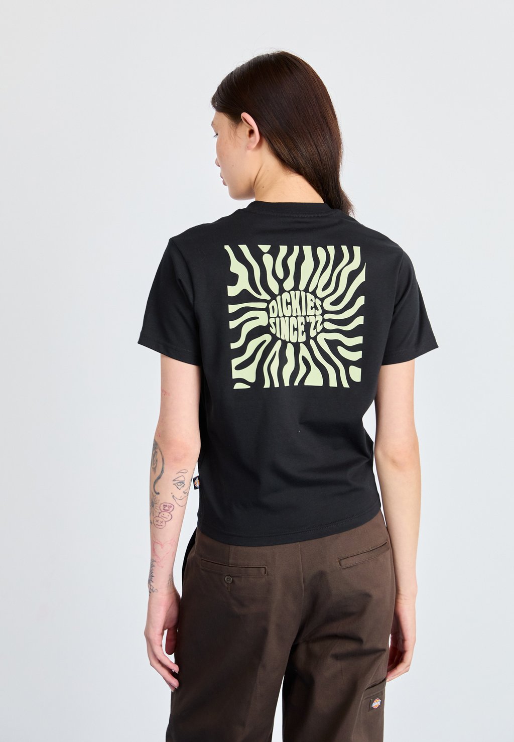 Футболка с принтом SOUTH BLOOMFIELD TEE Dickies, черный
Футболка с принтом SOUTH BLOOMFIELD TEE Dickies, черный