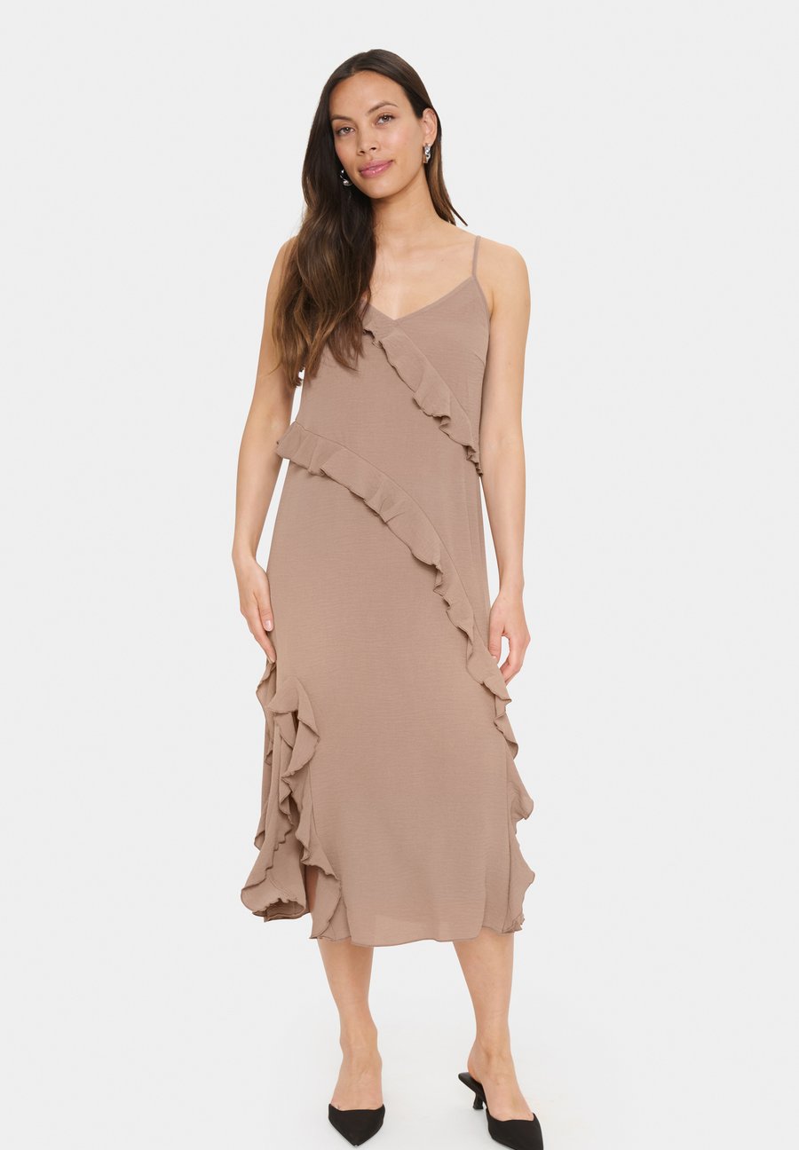 Платье Saint Tropez LILIAN, Antler/Mottled Light Brown
Платье Saint Tropez LILIAN, Antler/Mottled Light Brown