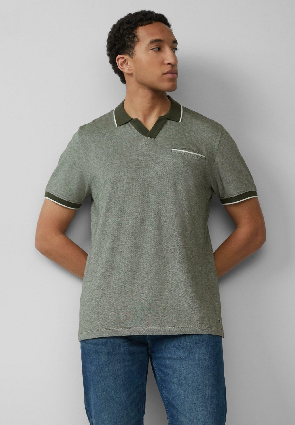 Рубашка поло AUS BICOLOUR s.Oliver, цвет Olivgrün
Рубашка поло AUS BICOLOUR s.Oliver, цвет Olivgrün