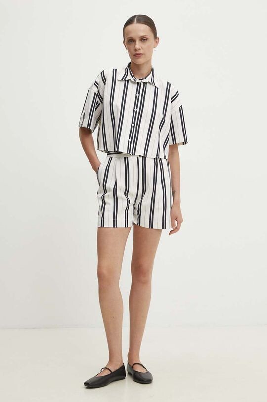 Рубашка и шорты Answear Lab, белый
Рубашка и шорты Answear Lab, белый