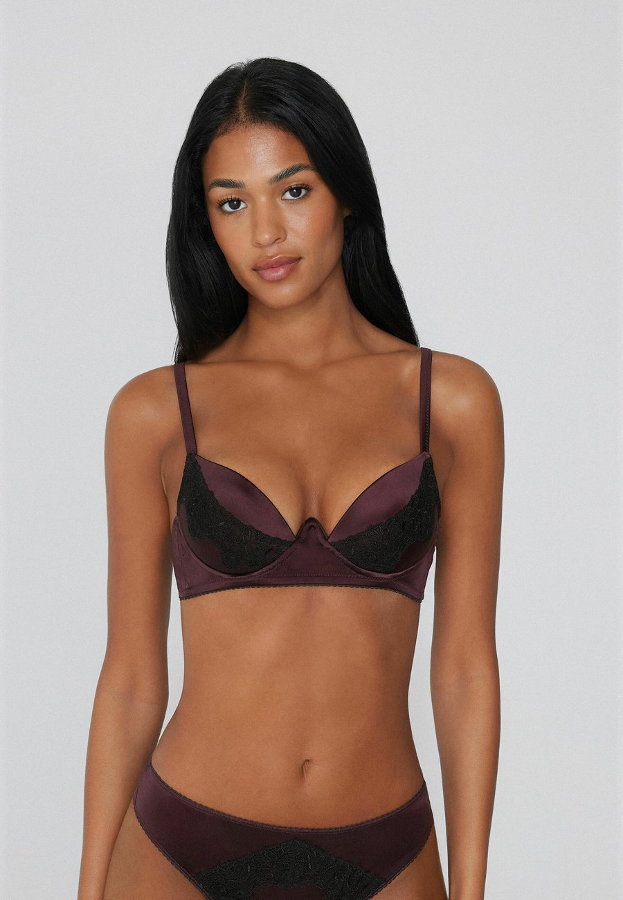 Бюстгальтер Tezenis Underwired bra, Black/Mottled Dark Purple
Бюстгальтер Tezenis Underwired bra, Black/Mottled Dark Purple