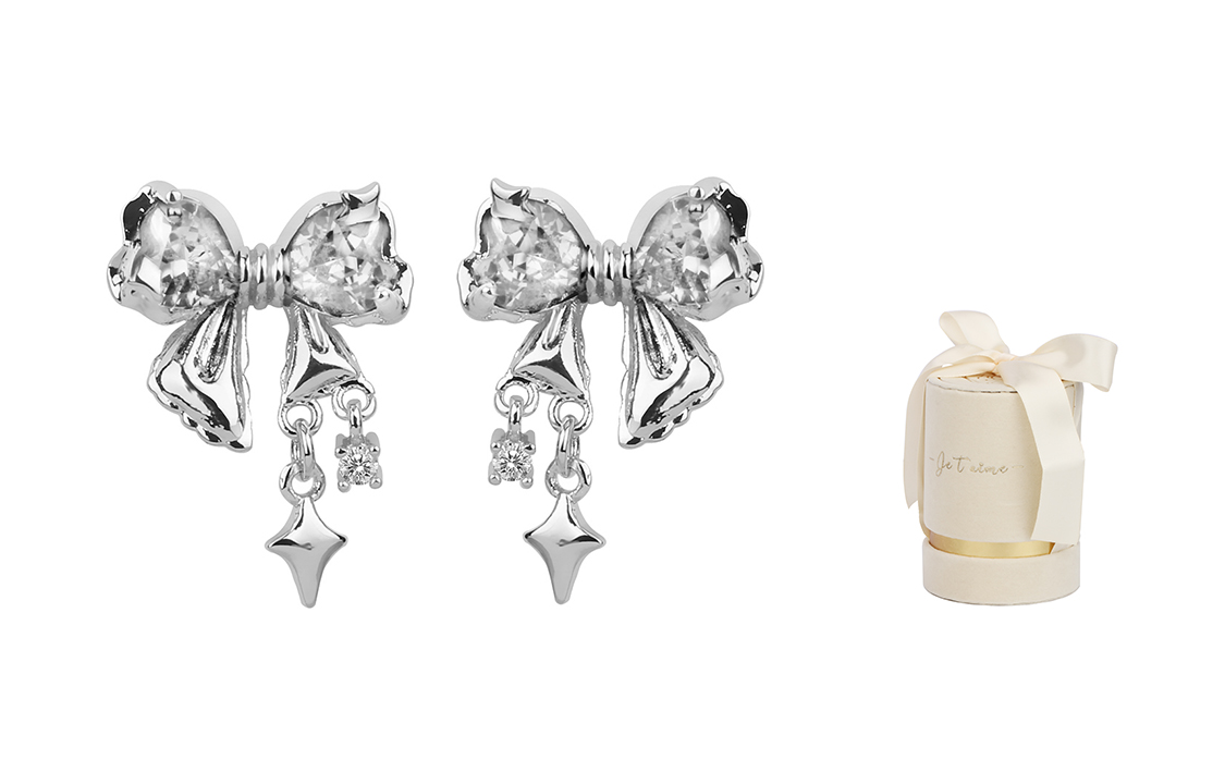 Mace Mava Серьги-гвоздики с цирконами для женщин
Mace Mava Серьги-гвоздики с цирконами для женщин