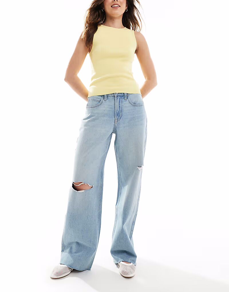 Джинсы Hollister с высокой посадкой и эффектом потертости, средне-синего цвета
Джинсы Hollister с высокой посадкой и эффектом потертости, средне-синего цвета