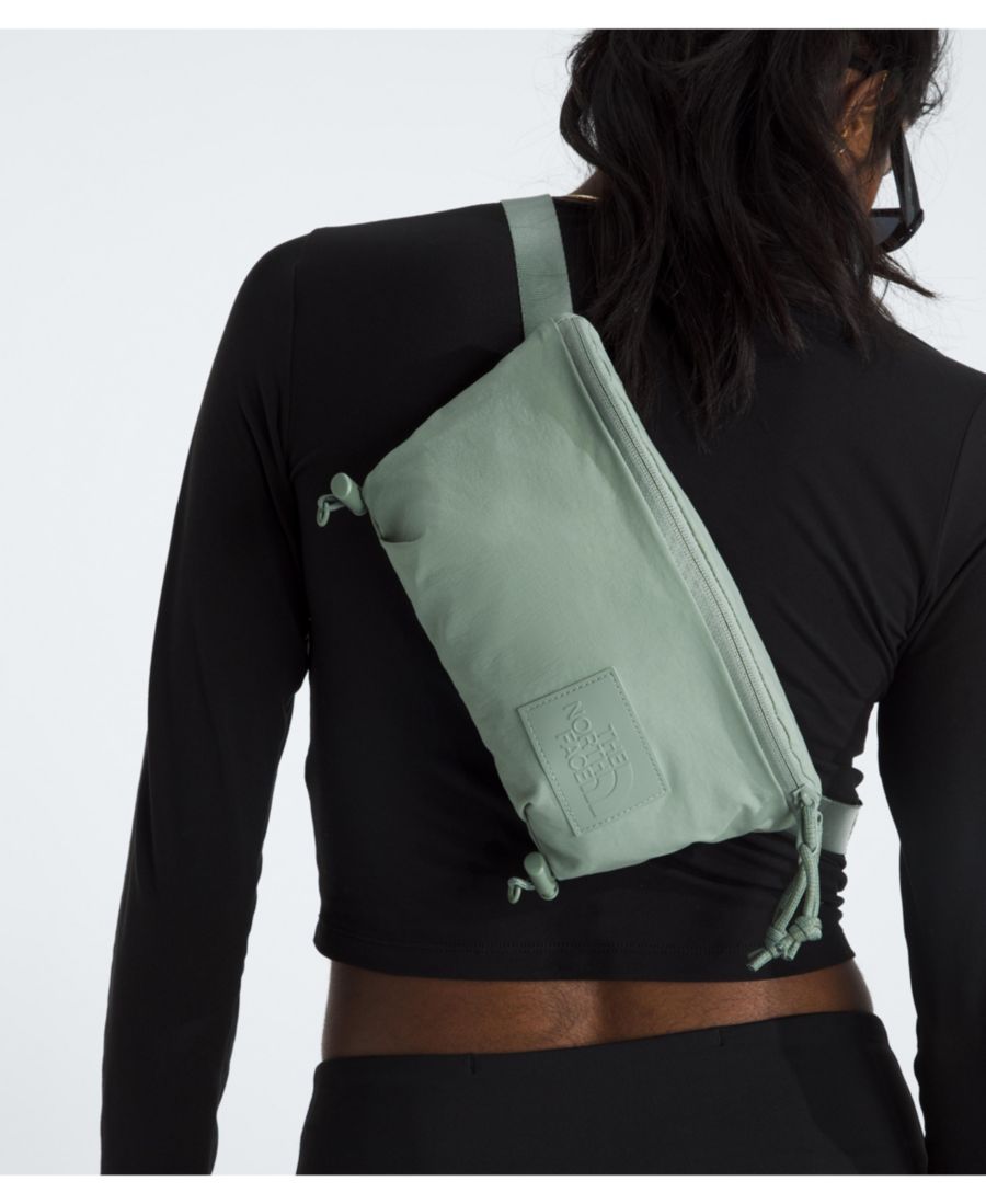 Женская поясная сумка Never Stop через плечо The North Face, Slate Moss
Женская поясная сумка Never Stop через плечо The North Face, Slate Moss