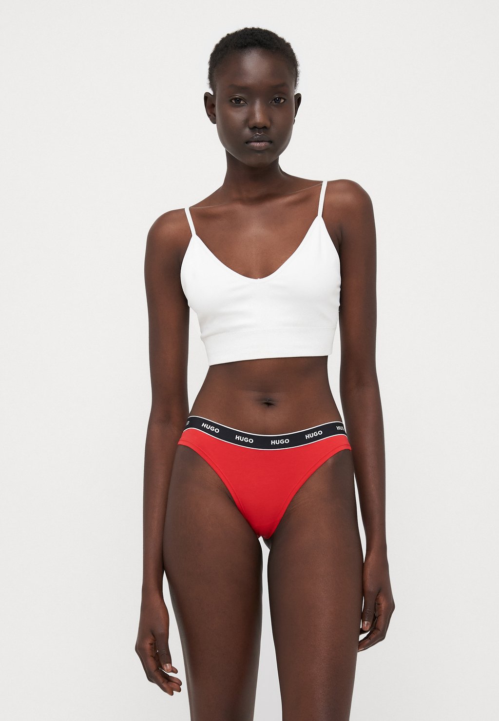 Стринги THONG 3 PACK HUGO, черный
Стринги THONG 3 PACK HUGO, черный