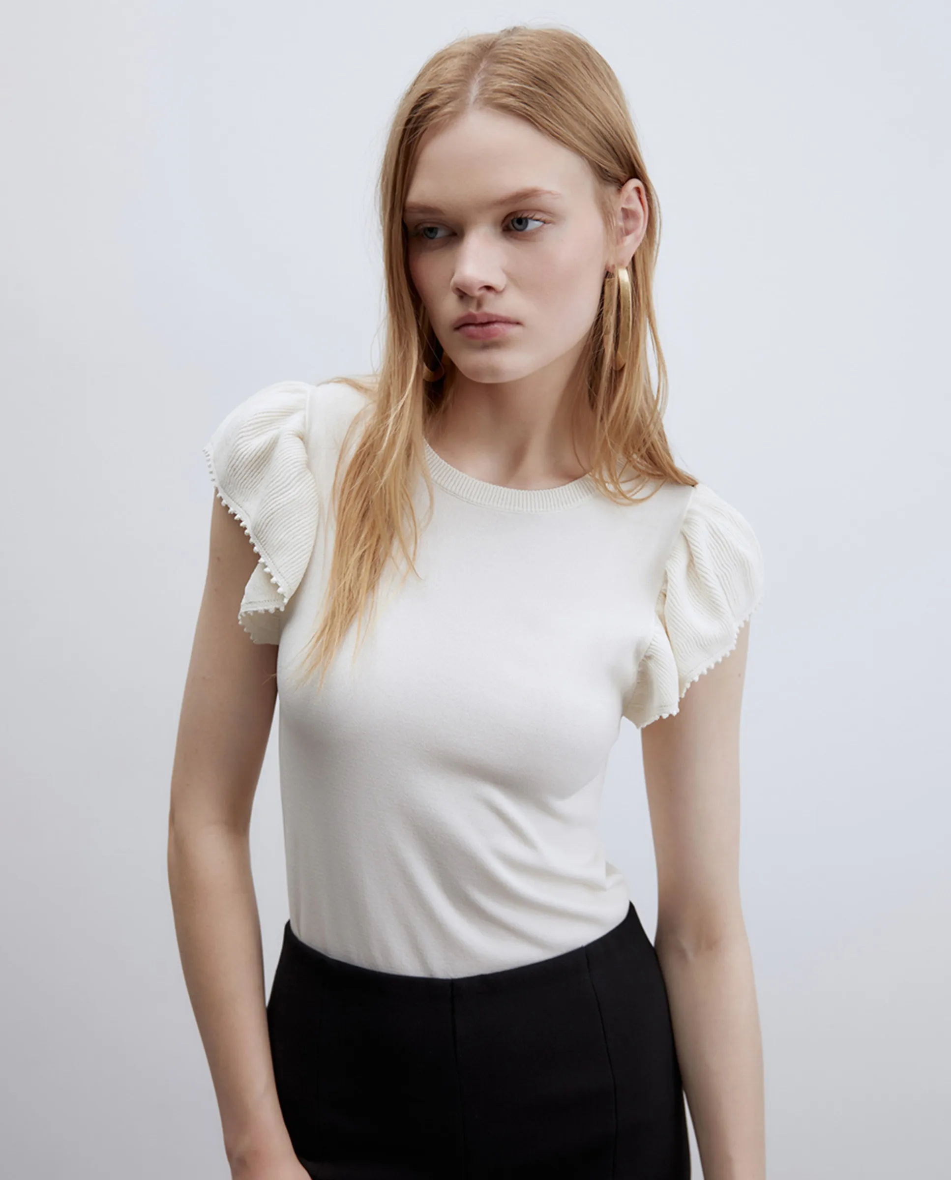 Топ с оборками на рукавах Sfera, белый
Топ с оборками на рукавах Sfera, белый