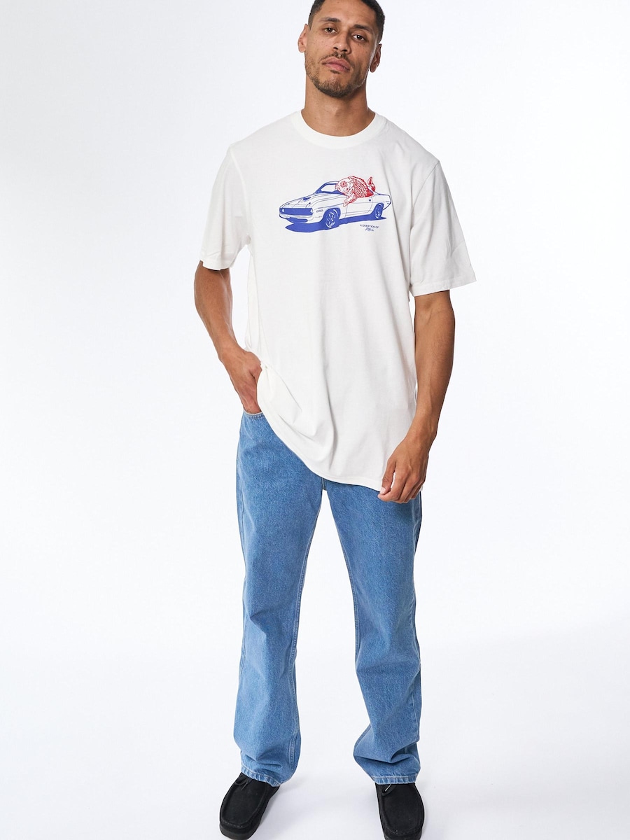 Рубашка A Question Of (AQO) Carfish, от белого
Рубашка A Question Of (AQO) Carfish, от белого