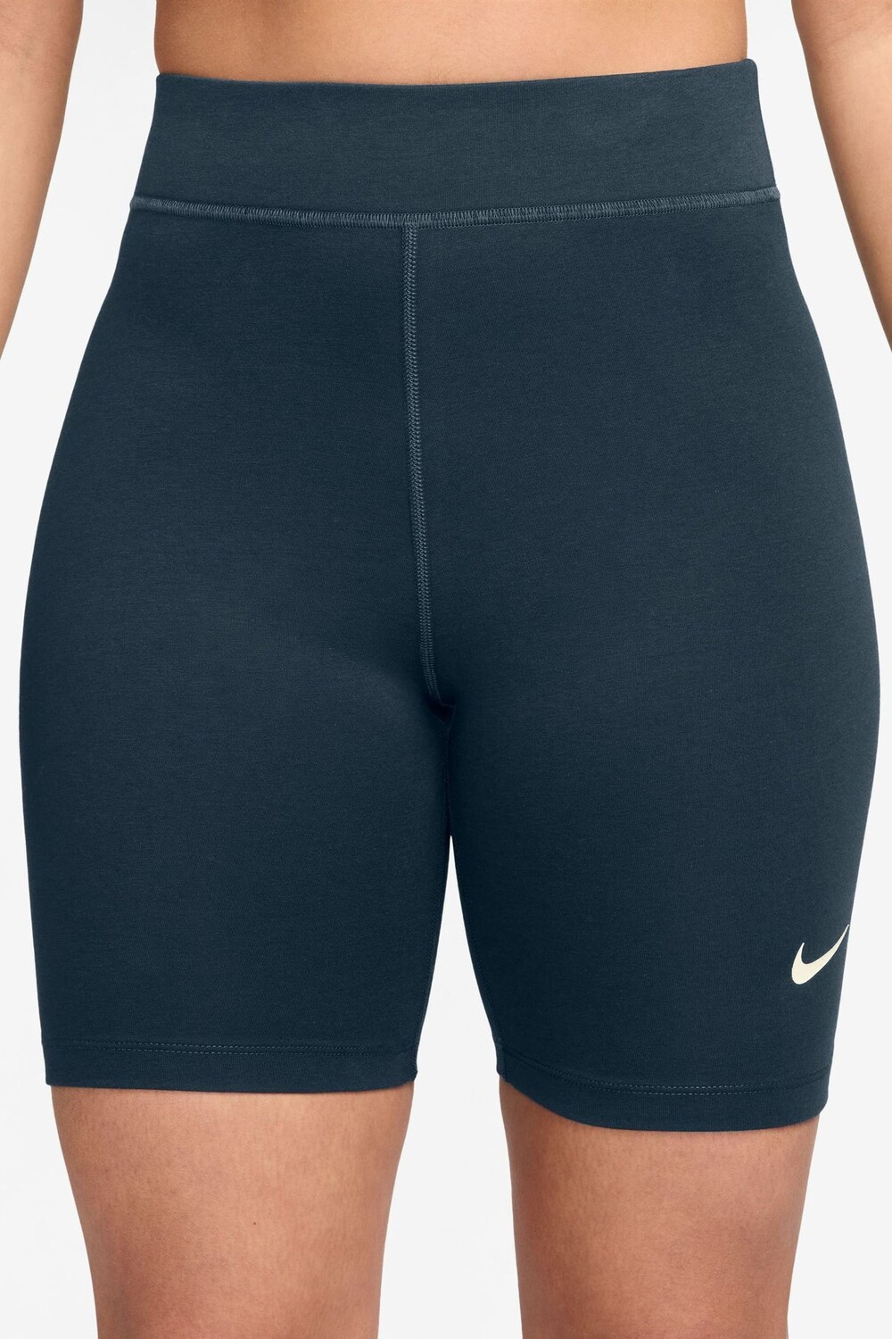 Классические велосипедные шорты с высокой талией 8 дюймов Nike, синий
Классические велосипедные шорты с высокой талией 8 дюймов Nike, синий