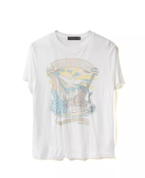 Женская винтажная футболка Lynyrd Skynyrd с американского тура 1977 года. Junk Food Clothing, белый
Женская винтажная футболка Lynyrd Skynyrd с американского тура 1977 года. Junk Food Clothing, белый