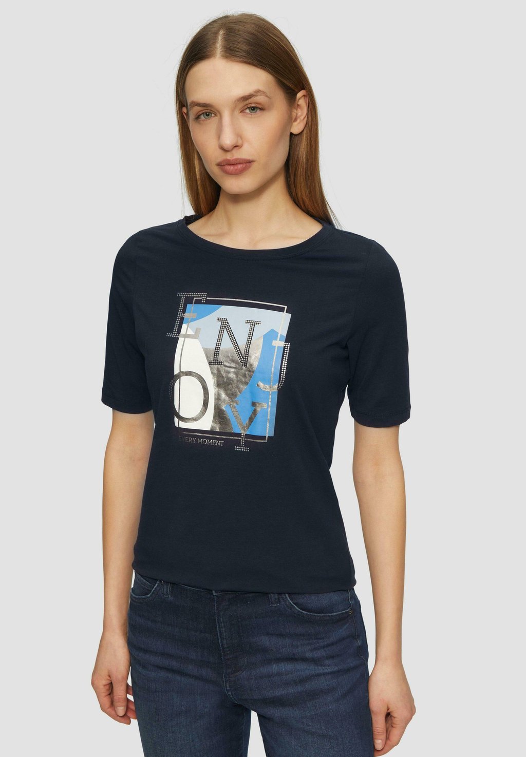 Футболка с принтом ELASTISCHES MIT FRONT s.Oliver, темно-синий
Футболка с принтом ELASTISCHES MIT FRONT s.Oliver, темно-синий