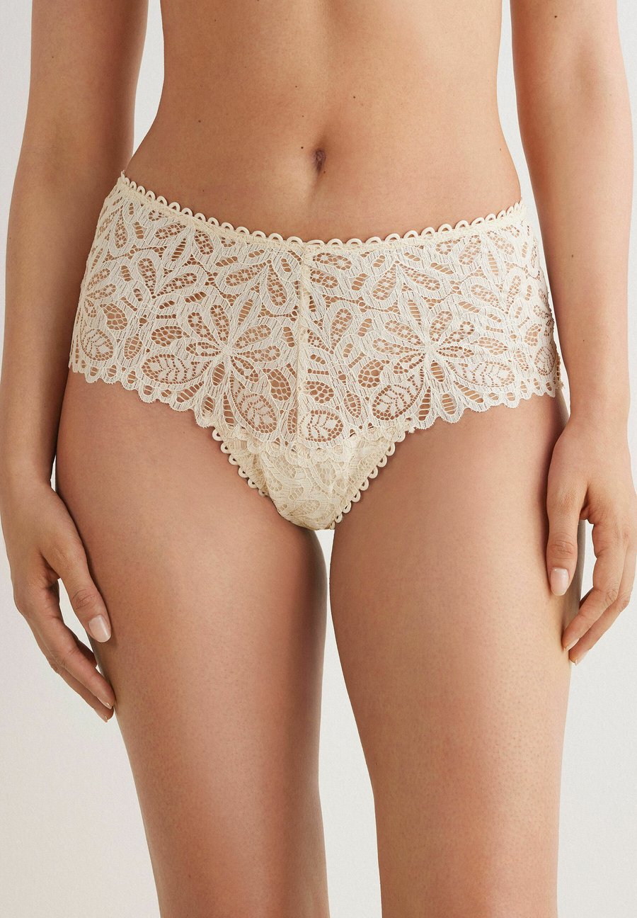 Трусы Intimissimi ITALIAN RIVIERA, Ivory/Off-White
Трусы Intimissimi ITALIAN RIVIERA, Ivory/Off-White