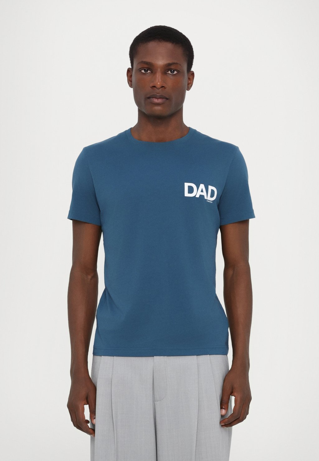 Футболка с принтом Ron Dorff, синий
Футболка с принтом Ron Dorff, синий