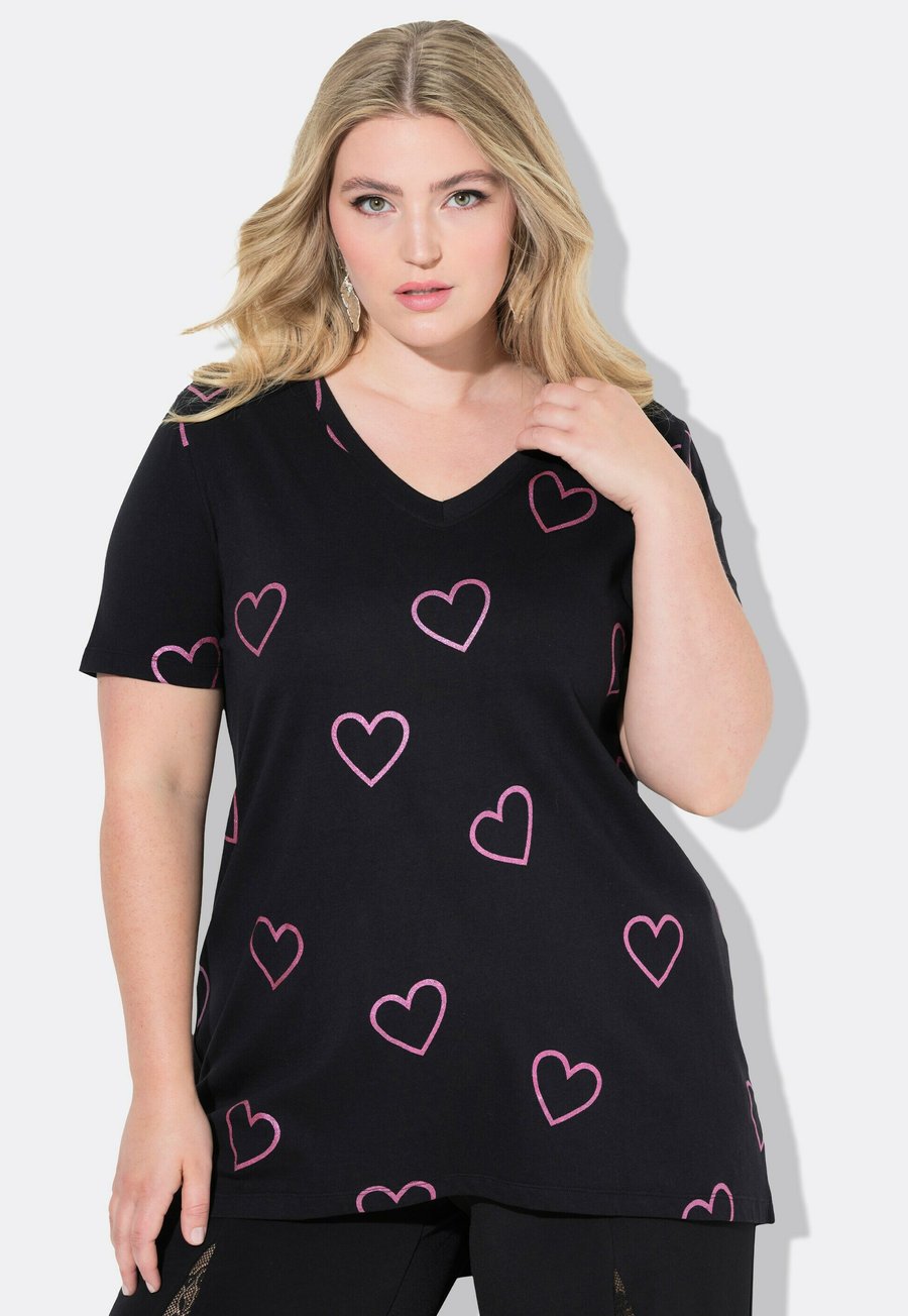 Футболка MIAMODA GLÄNZENDES HERZMUSTER, Black, Черный, Футболка MIAMODA GLÄNZENDES HERZMUSTER, Black
Футболка MIAMODA GLÄNZENDES HERZMUSTER, Black, Черный, Футболка MIAMODA GLÄNZENDES HERZMUSTER, Black