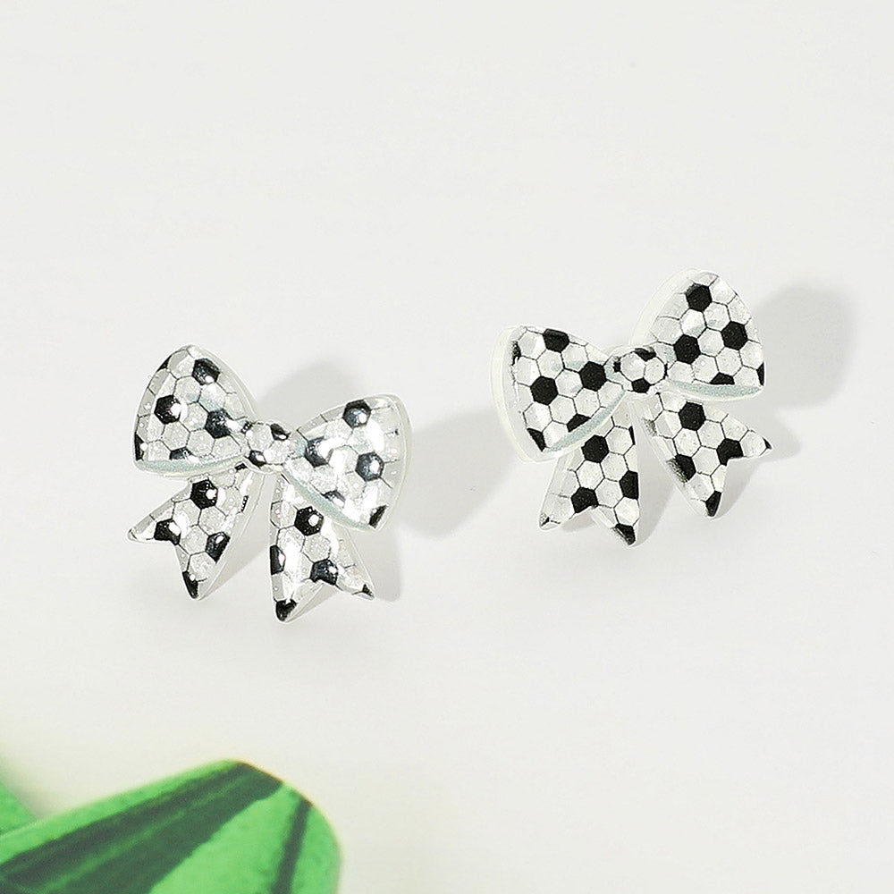 Серьги-гвоздики в форме банта из смолы Fashnzfab, черный/белый
Серьги-гвоздики в форме банта из смолы Fashnzfab, черный/белый