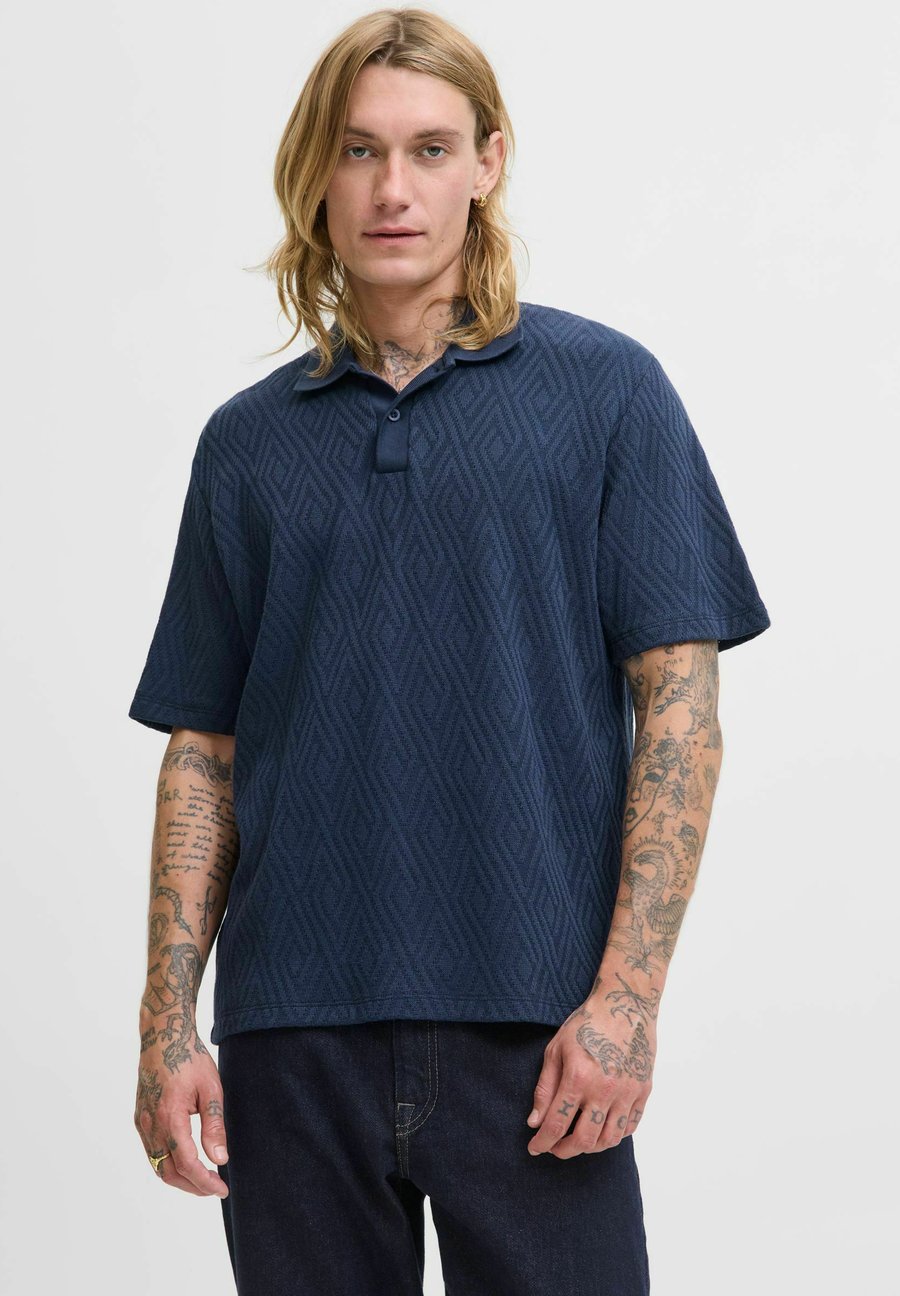 Поло Jack & Jones PREMIUM Polo shirt, Black Iris/Blue, Черный, Поло Jack & Jones PREMIUM Polo shirt, Black Iris/Blue
Поло Jack & Jones PREMIUM Polo shirt, Black Iris/Blue, Черный, Поло Jack & Jones PREMIUM Polo shirt, Black Iris/Blue