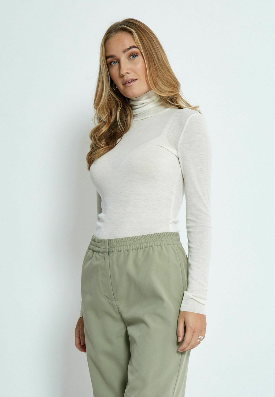 Топ Minus MSCally Roll Neck, 220 Broken White/Off-White
Топ Minus MSCally Roll Neck, 220 Broken White/Off-White
