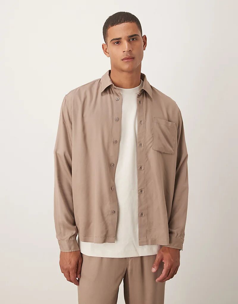 Свободная рубашка ASOS DESIGN коричневого цвета
Свободная рубашка ASOS DESIGN коричневого цвета