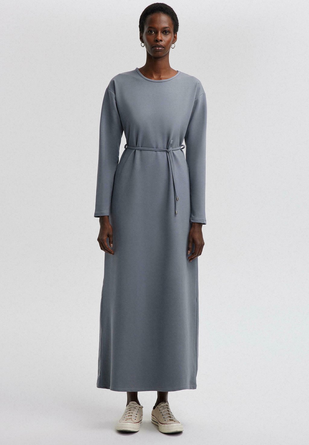 Платье-джемпер WITH BELTED - Maxi dress Touché Privé, серый
Платье-джемпер WITH BELTED - Maxi dress Touché Privé, серый